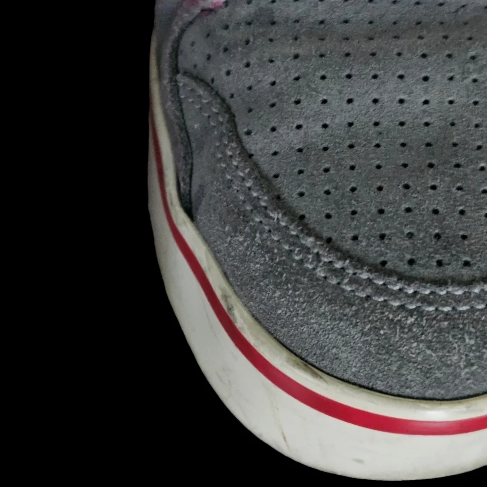 Nike Shoes - Picture 4 of 5